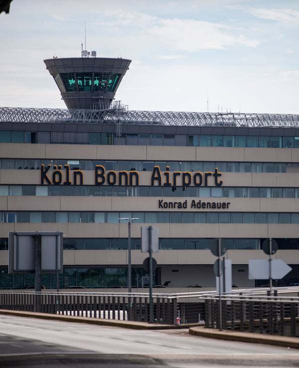Blick auf den Flughafen Köln Bonn.