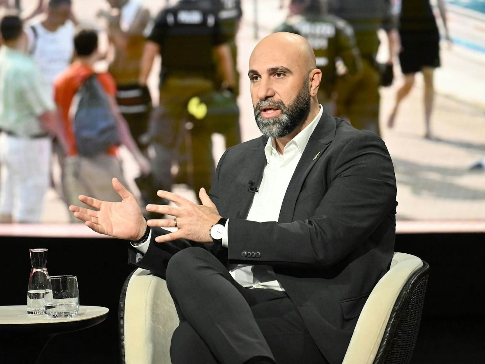 Extremismusforscher Ahmad Mansour warnte am Mittwochabend bei „Markus Lanz“ mit Blick auf die fehlgeschlagene Integration von Asylsuchenden vor „ägyptischen Verhältnissen“. (Bild: ZDF / Cornelia Lehmann)