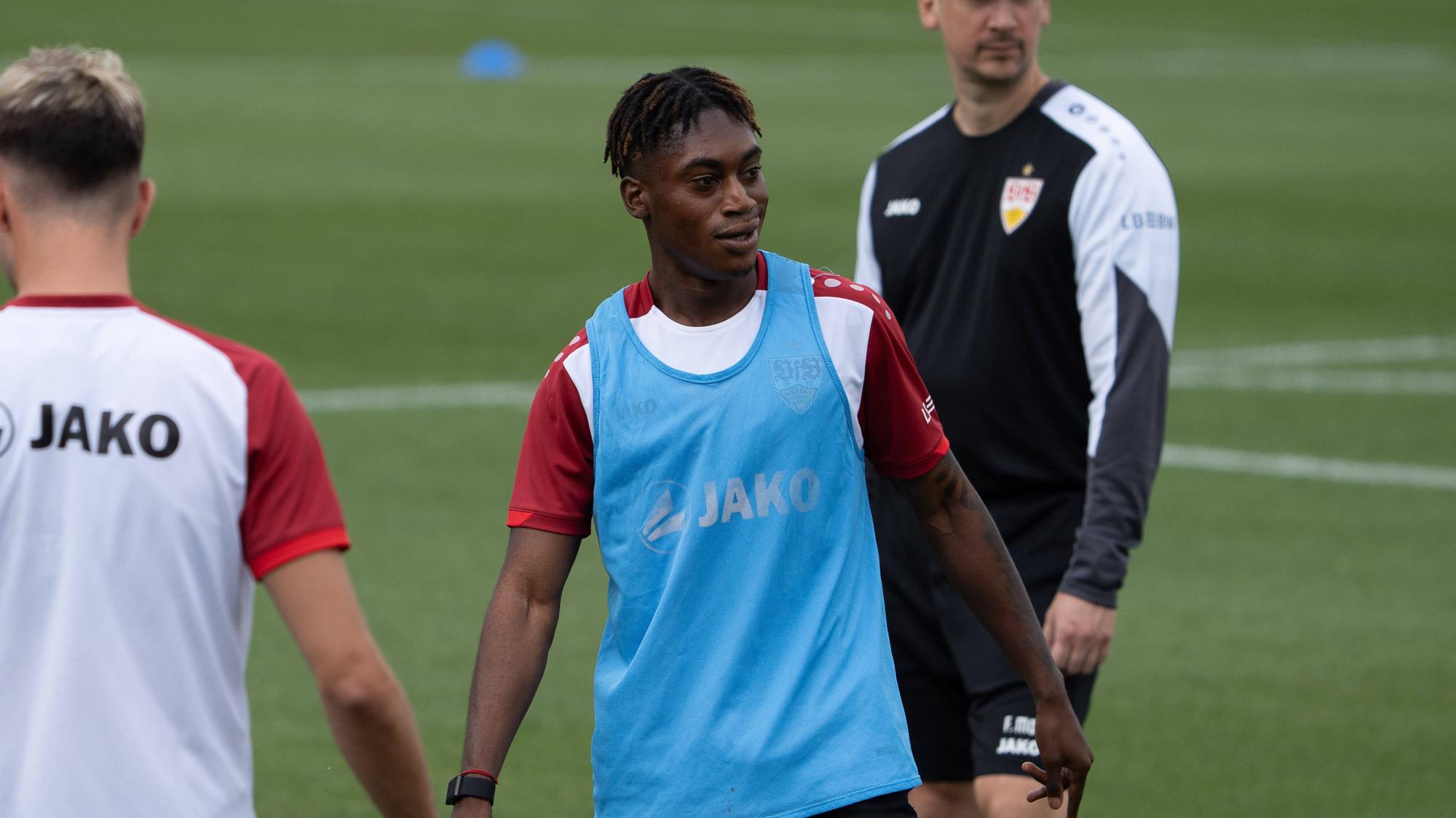 Justin Diehl beim VfB Stuttgart im Training.