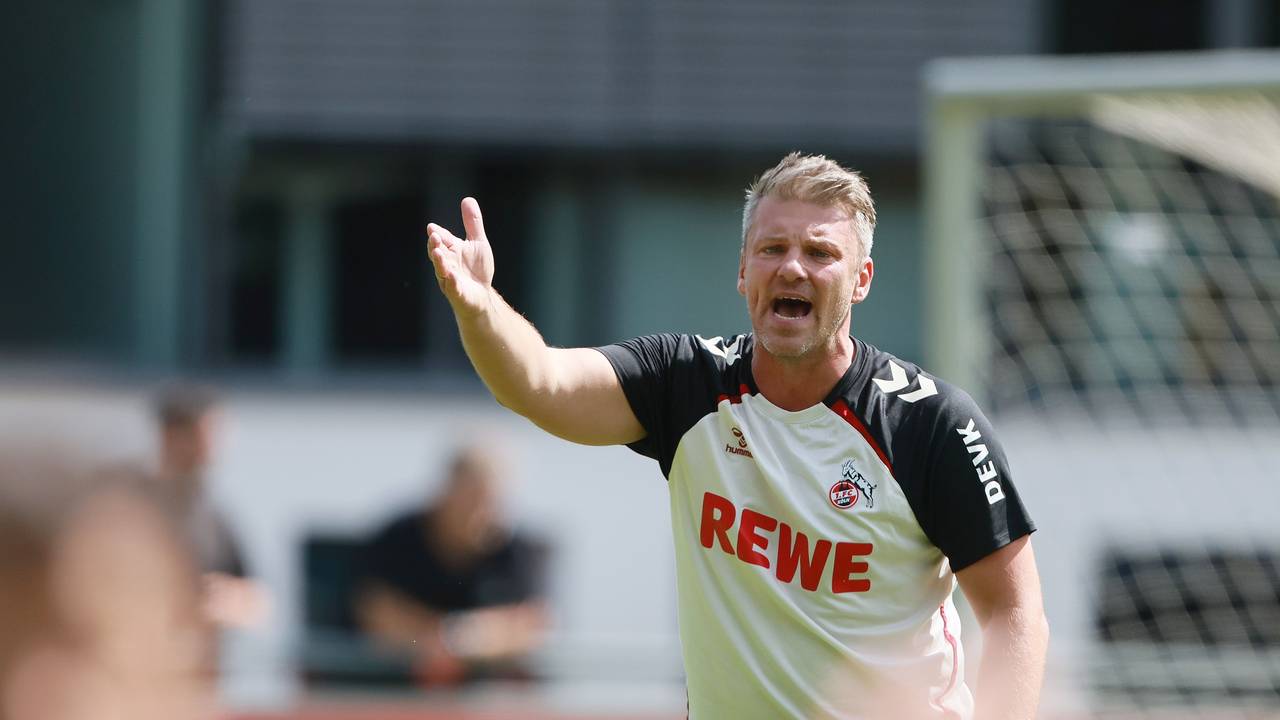 FC-Coach Lukas Kwasniok am 10. Juli 2025 im Training.