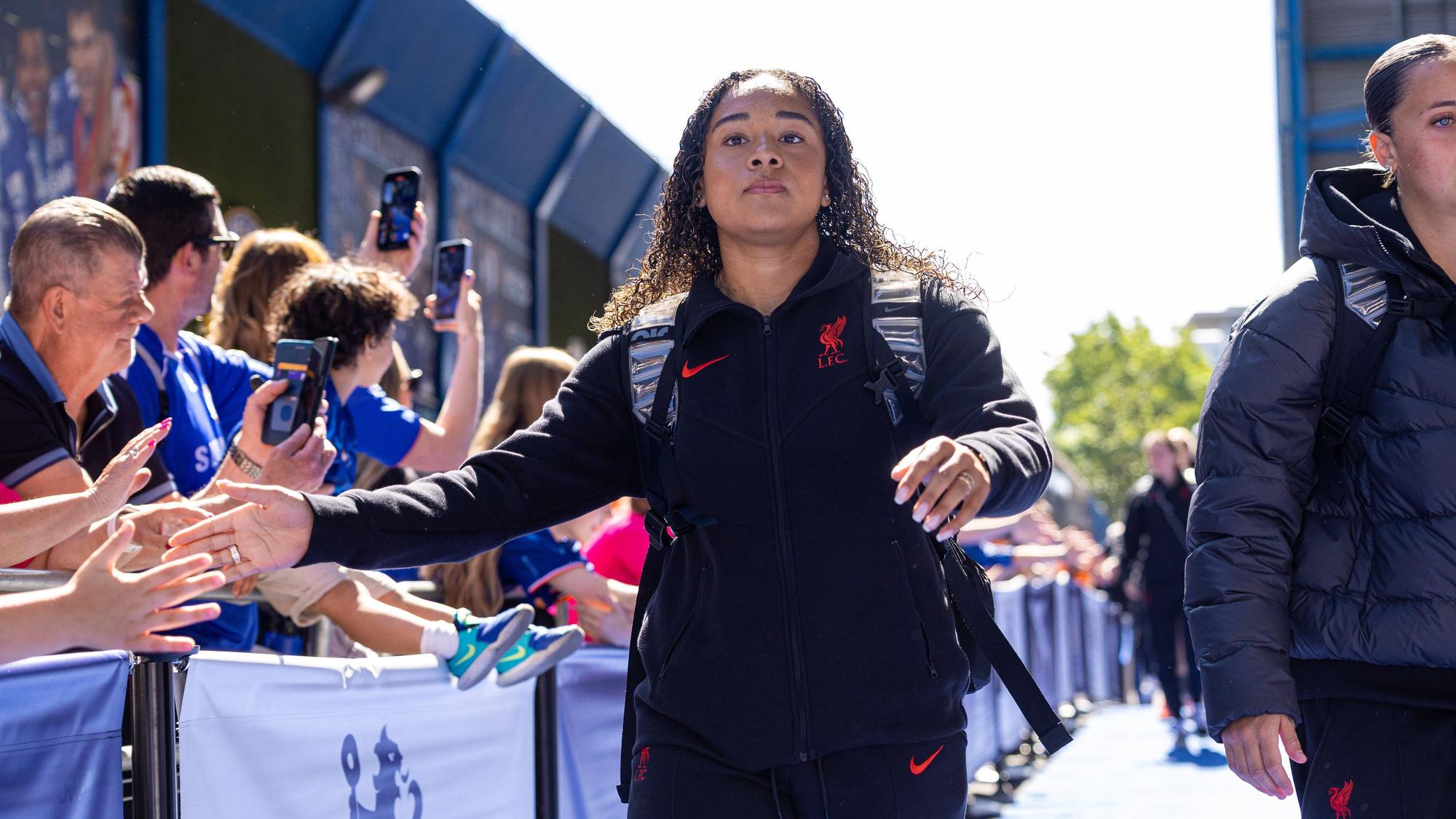 Olivia Smith vom FC Liverpool wird mit ihrem Abgang zu Arsenal zur Rekord-Spielerin im Frauenfußball.