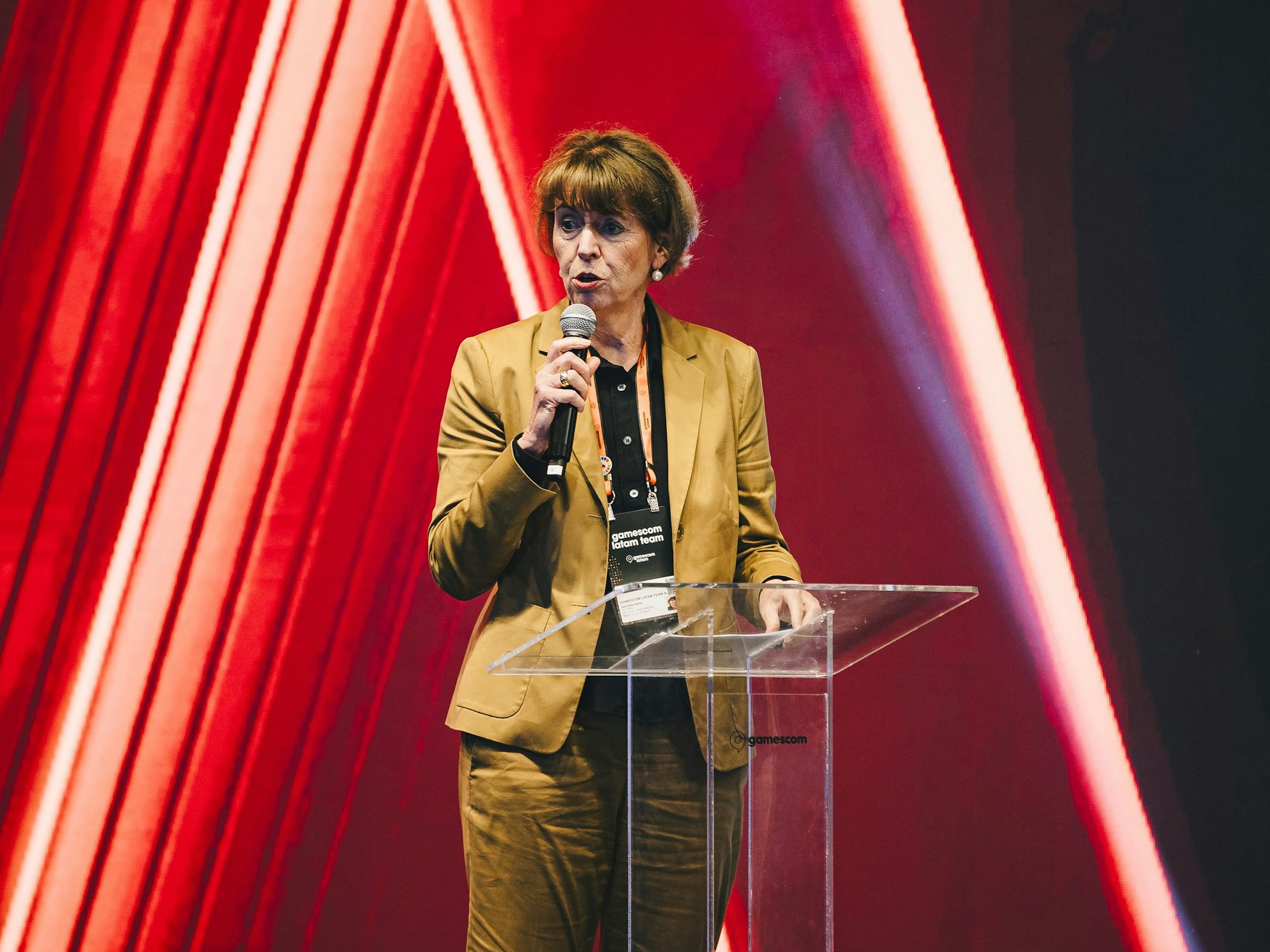 Viele Menschen sind in Köln unzufrieden mit ihrer Arbeit: OB Henriette Reker (hier im April in Sao Paulo).