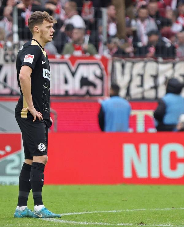 Robin Fellhauer steht im Rhein-Energie-Stadion.