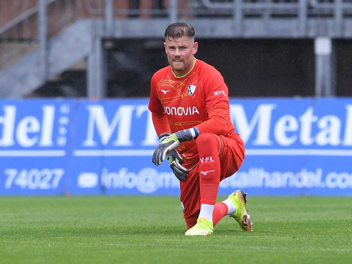 Torhüter Timo Horn am 6. Juli 2025 im Testspiel gegen den Wuppertaler SV.