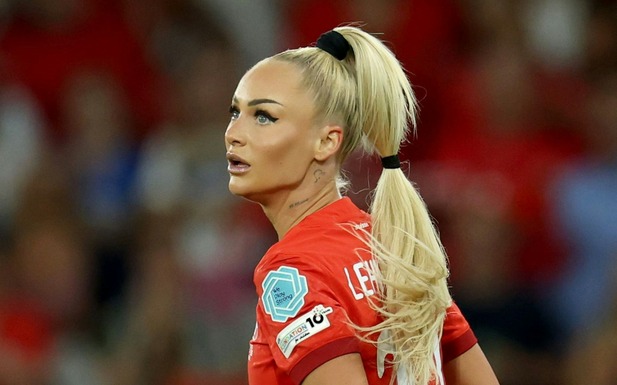 Alisha Lehmann steht bei der Fußball-EM der Frauen im Kader von Gastgeberland Schweiz. (Bild: 2025 Getty Images/Alexander Hassenstein)