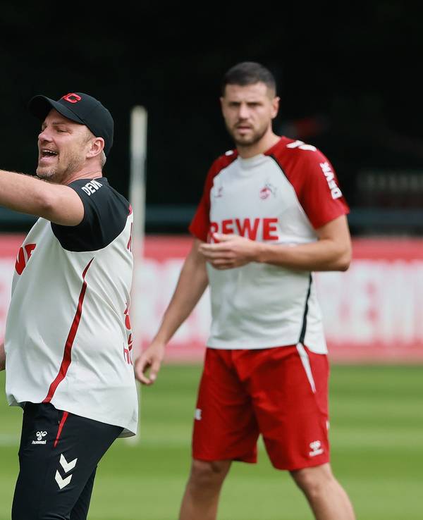Lukas Kwasniok (1. FC Köln) hier am 7. Juli 2025 beim Training.