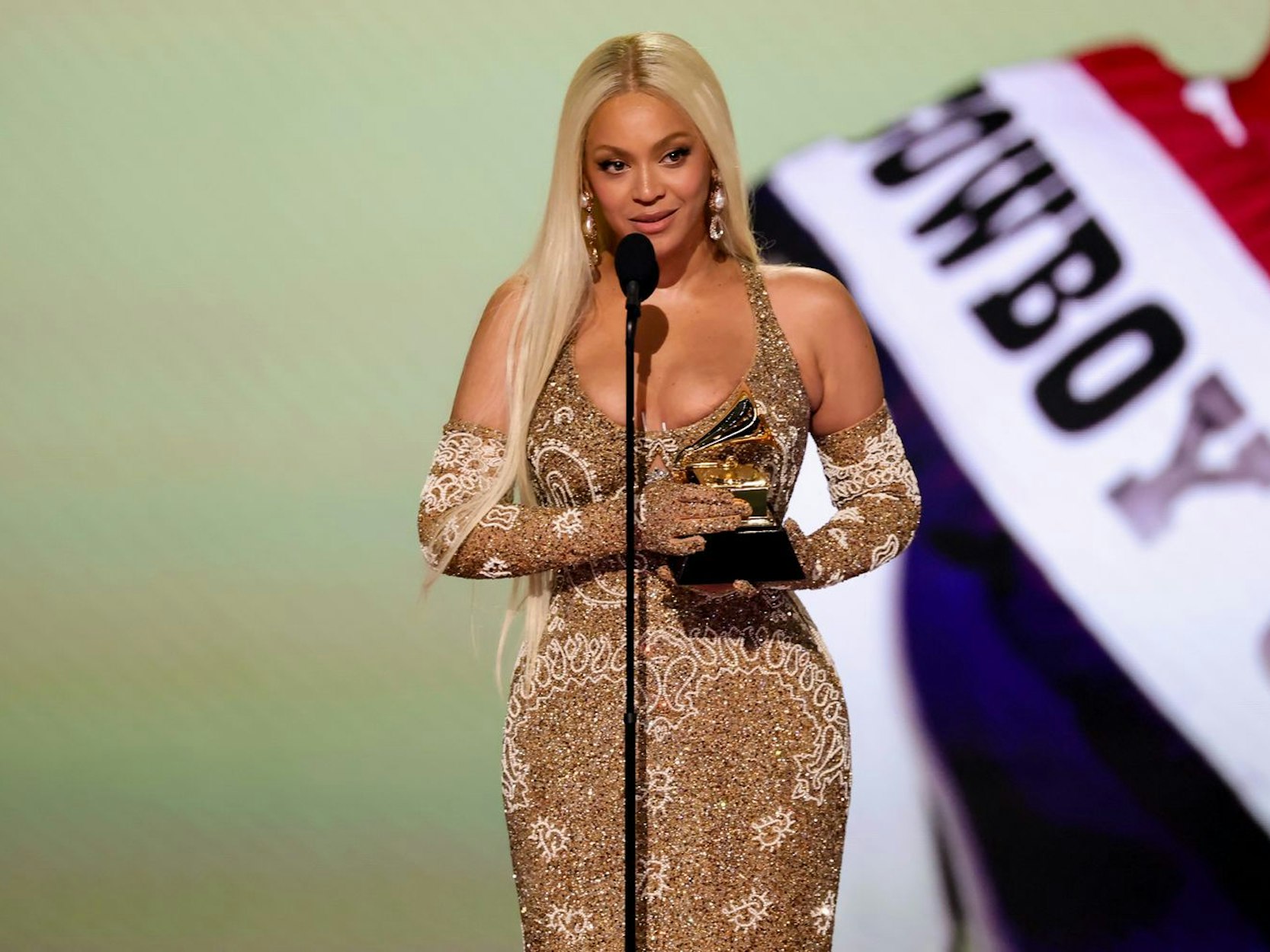 Nach einem Auftritt von Beyoncé in Atlanta soll es bei einer Massenpanik neun Verletzte gegeben haben. (Bild: 2025 The Recording Academy/Kevin Winter)