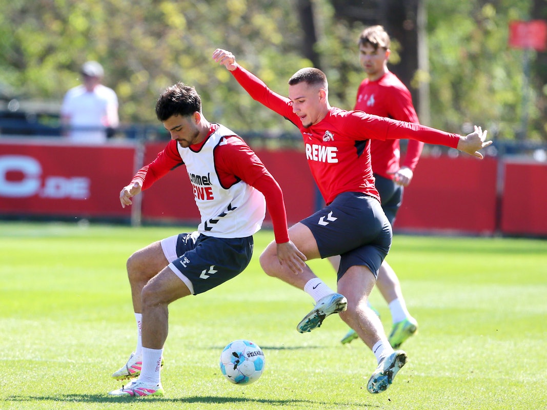Mikail Özkan und Tim Lemperle im Training des 1. FC Köln.