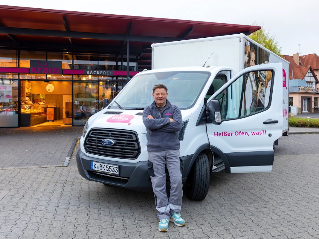 09.07.2025
Köln
Umit Güneş liefert die Backwaren von der Bäckerei Kraus aus.
Foto: Martina Goyert
mgoyert@web.de