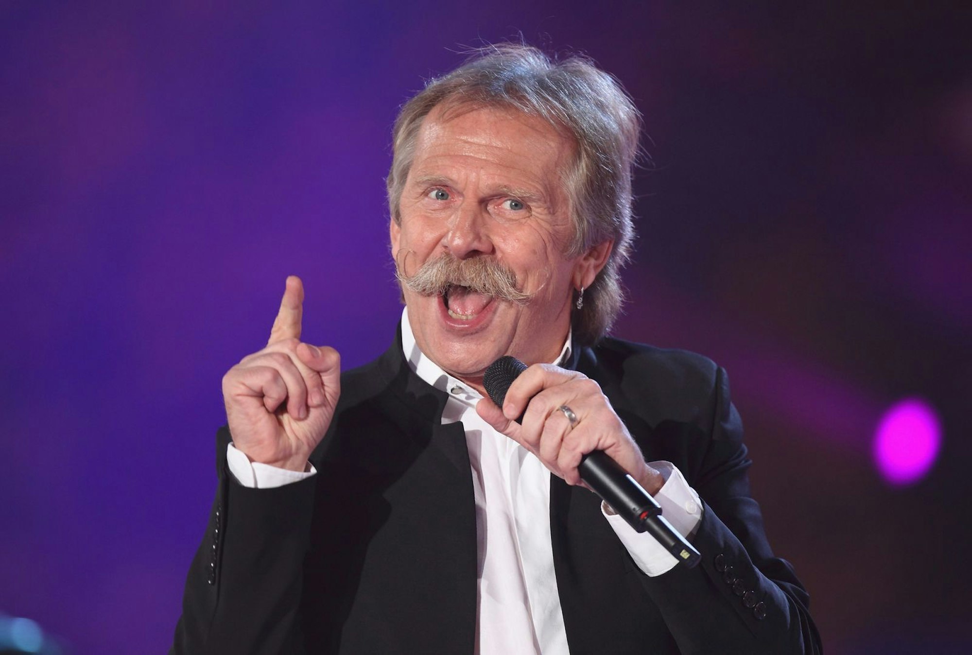 Henning Krautmacher als Höhner-Sänger im Jahr 2011 bei „Das Herbstfest der Abenteuer“ in Chemnitz. (Bild: 2011 Getty Images/Andreas Rentz)