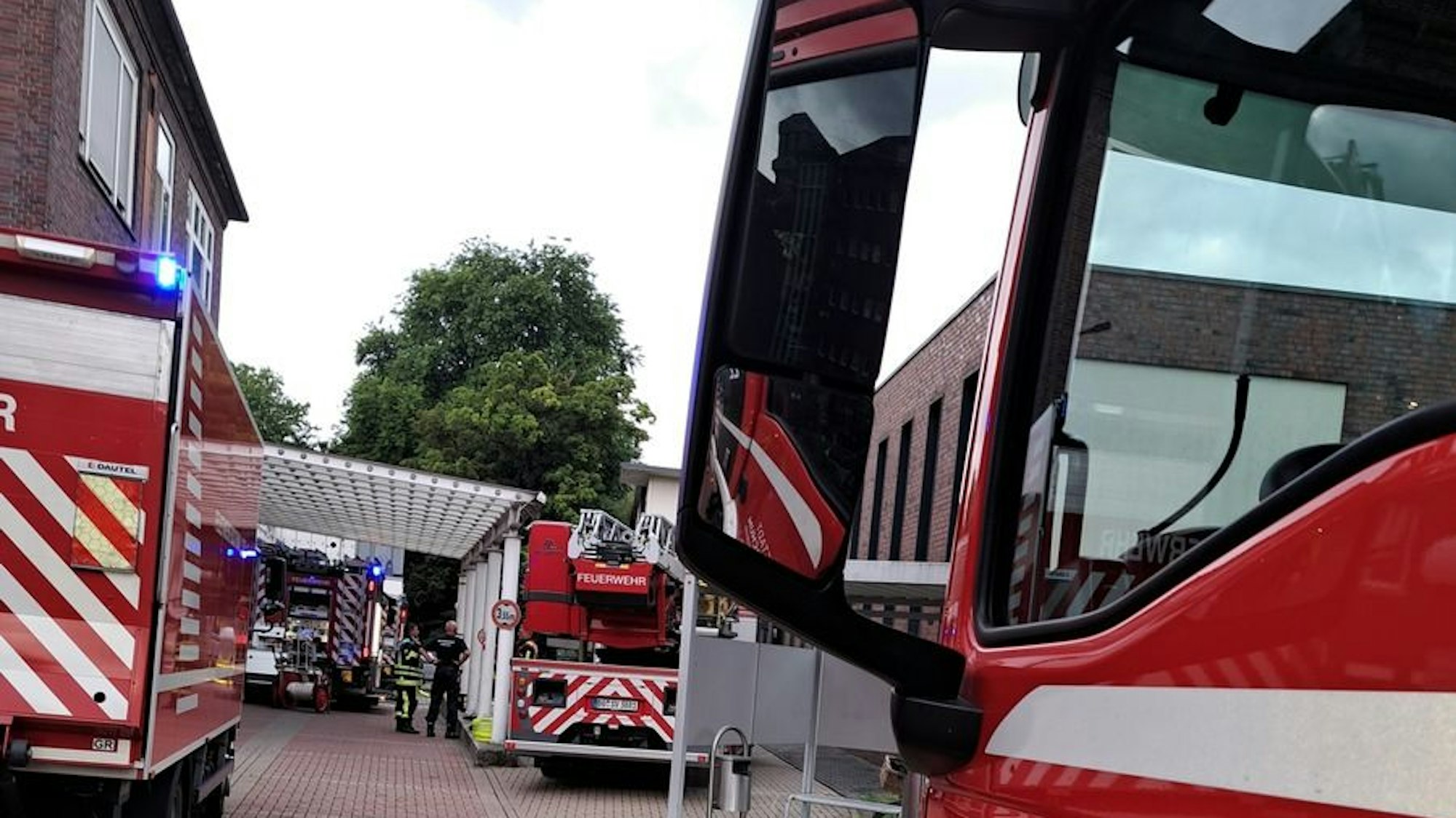 FW-BO: Brand eines Patientenzimmer im Martin-Luther-Krankenhaus Bochum