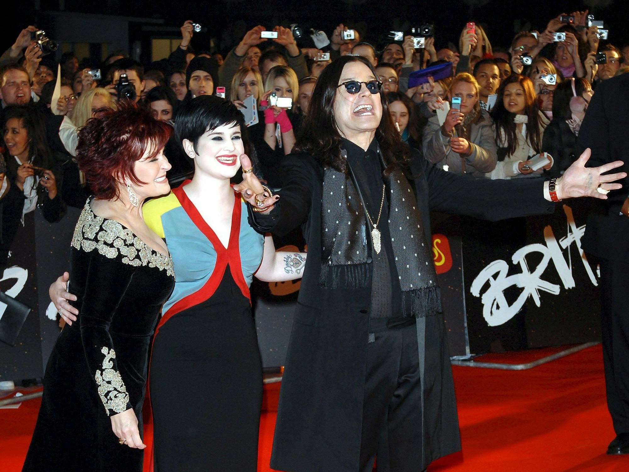 Sharon, Kelly und Ozzy Osbourne bei der Verleihung der Brit Awards in London.