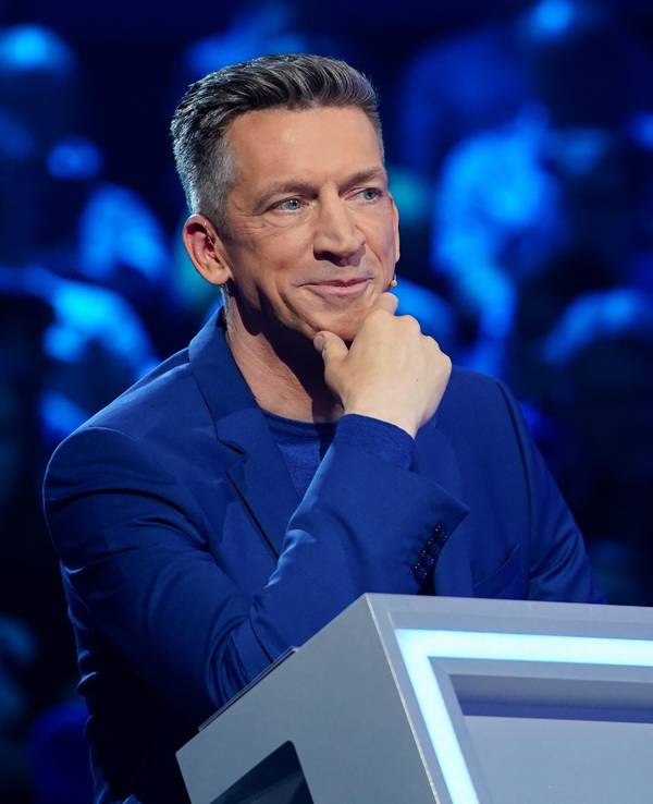 Steffen Hallaschka moderiert bei RTL „7 Richtige – Das Quiz der Besserwisser“.