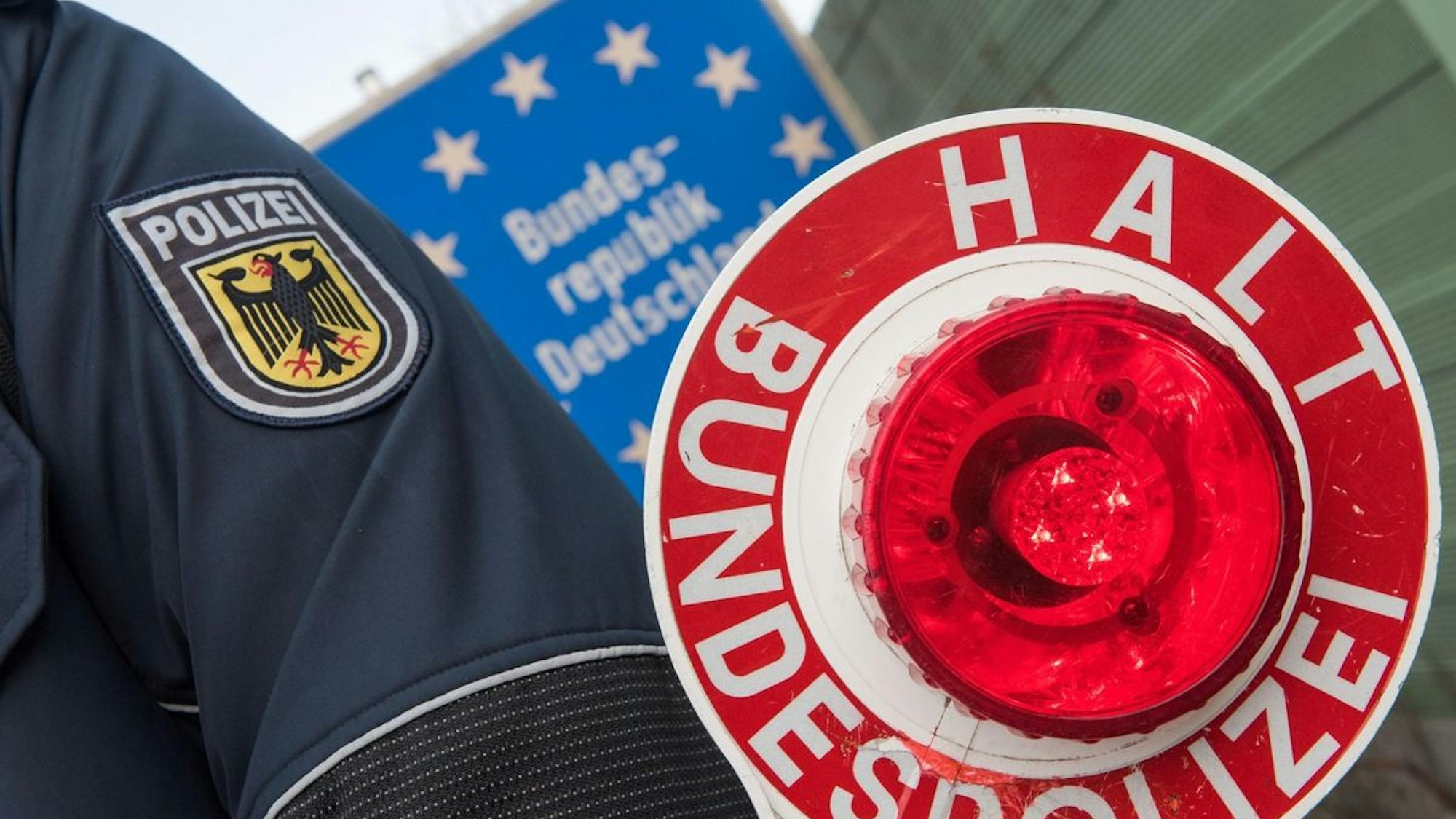 Ein Schild der Bundespolizei.