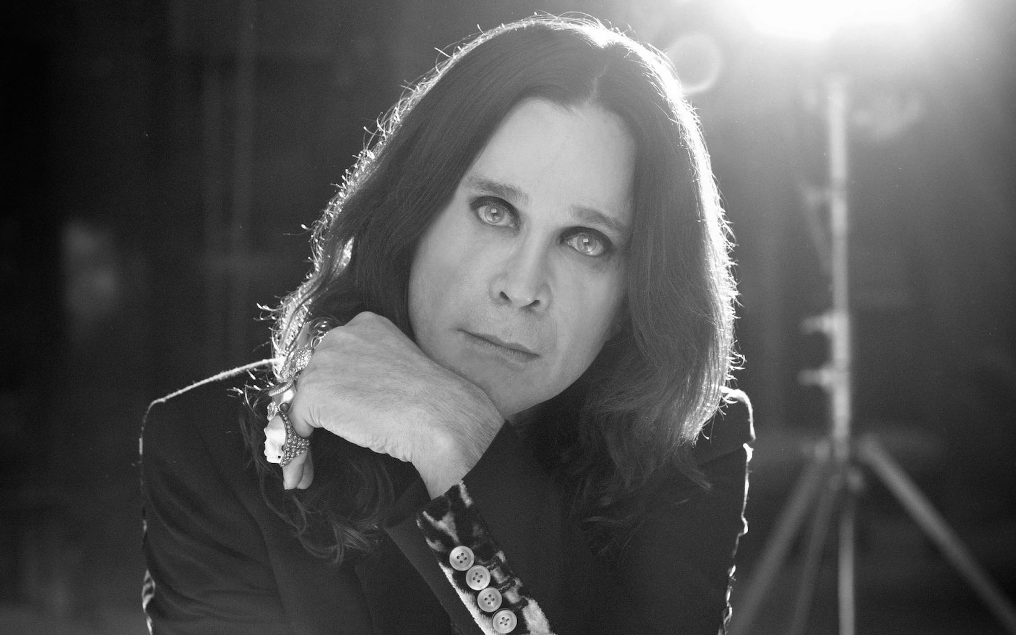 Als „Prince of Darkness“ avancierte Ozzy Osbourne zur Ikone. (Bild: Sam Taylor-Johnson)