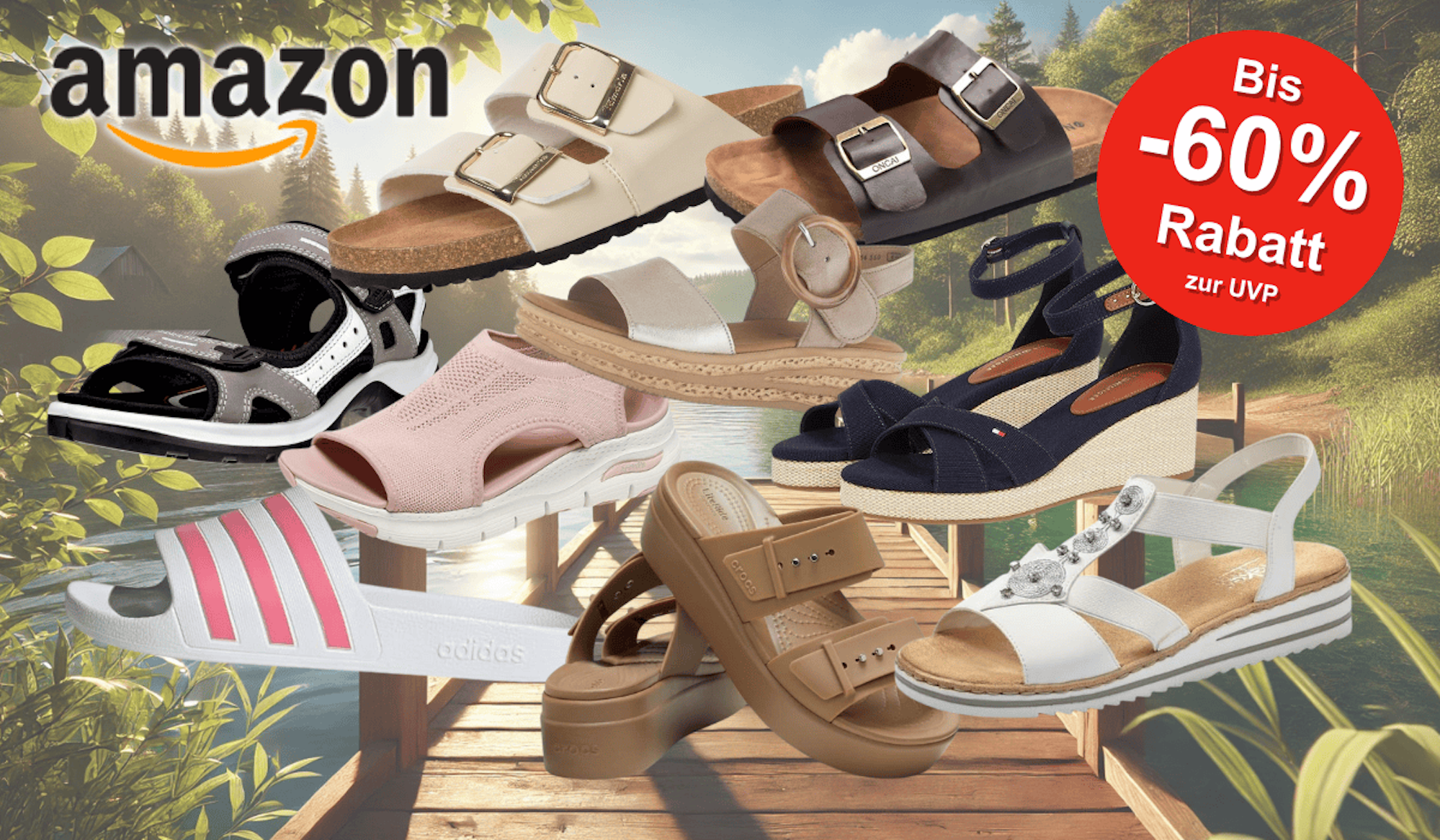 Anordnung verschiedener Sandalen von Marken wie Skechers, Crocs, Tamaris, Tommy Hilfiger, adidas und viele vor einem Hintergrund mit einem Holzsteg am See.