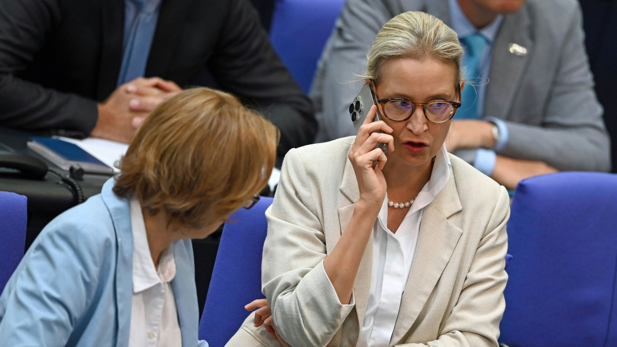 Alice Weidel (r), AfD-Fraktionsvorsitzende im Bundestag
