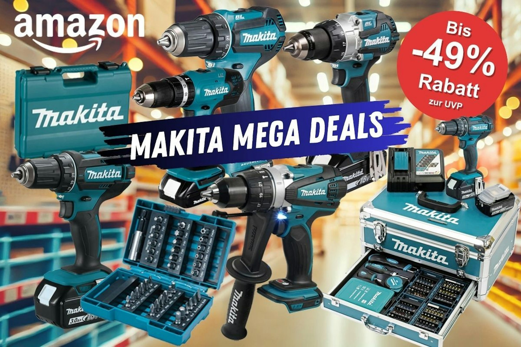 Baumarkt Regale im Hintergrund, davor angeordnet Makita Akku-Schlagbohrschrauber, Bohrschrauber und Bohrer Bit-Sets wie Makita DHP484Z, DF333DSAE, DDF482Z und DHP485RTJ.