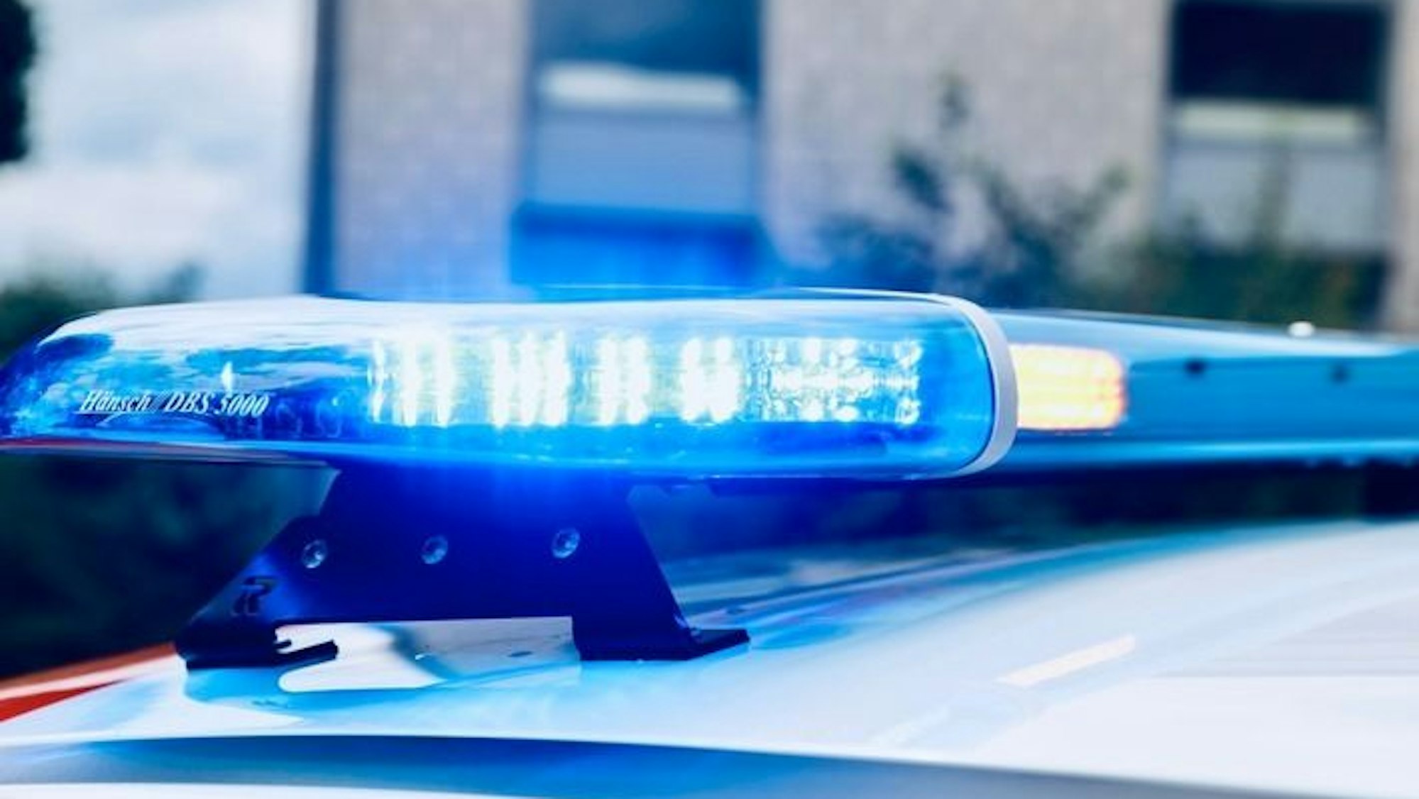Feuerwehrauto in einer Straße