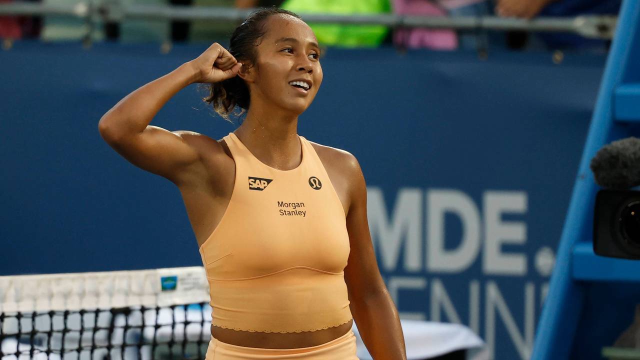 Leylah Fernandez jubelt nach einem Match-Gewinn.