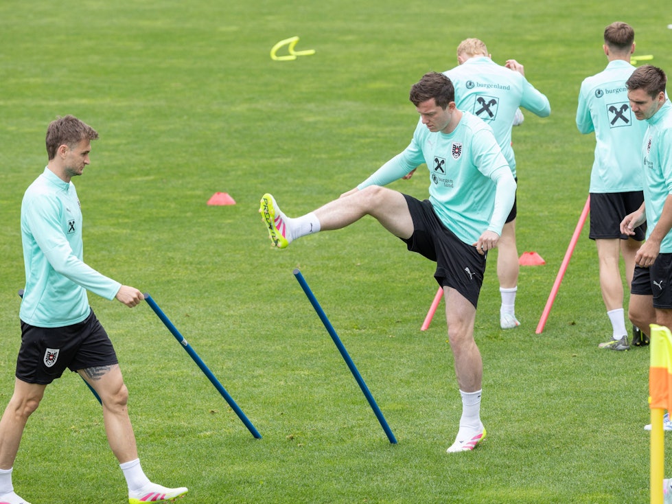 Michael Gregoritsch beim Aufwärmen für den ÖFB.