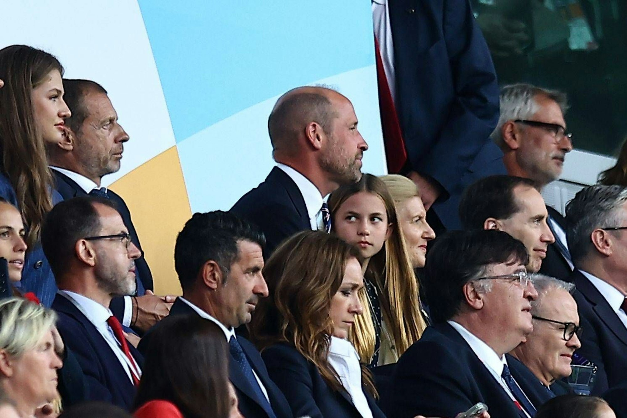 Prinz William und seine Tochter Charlotte auf der Ehrentribüne.