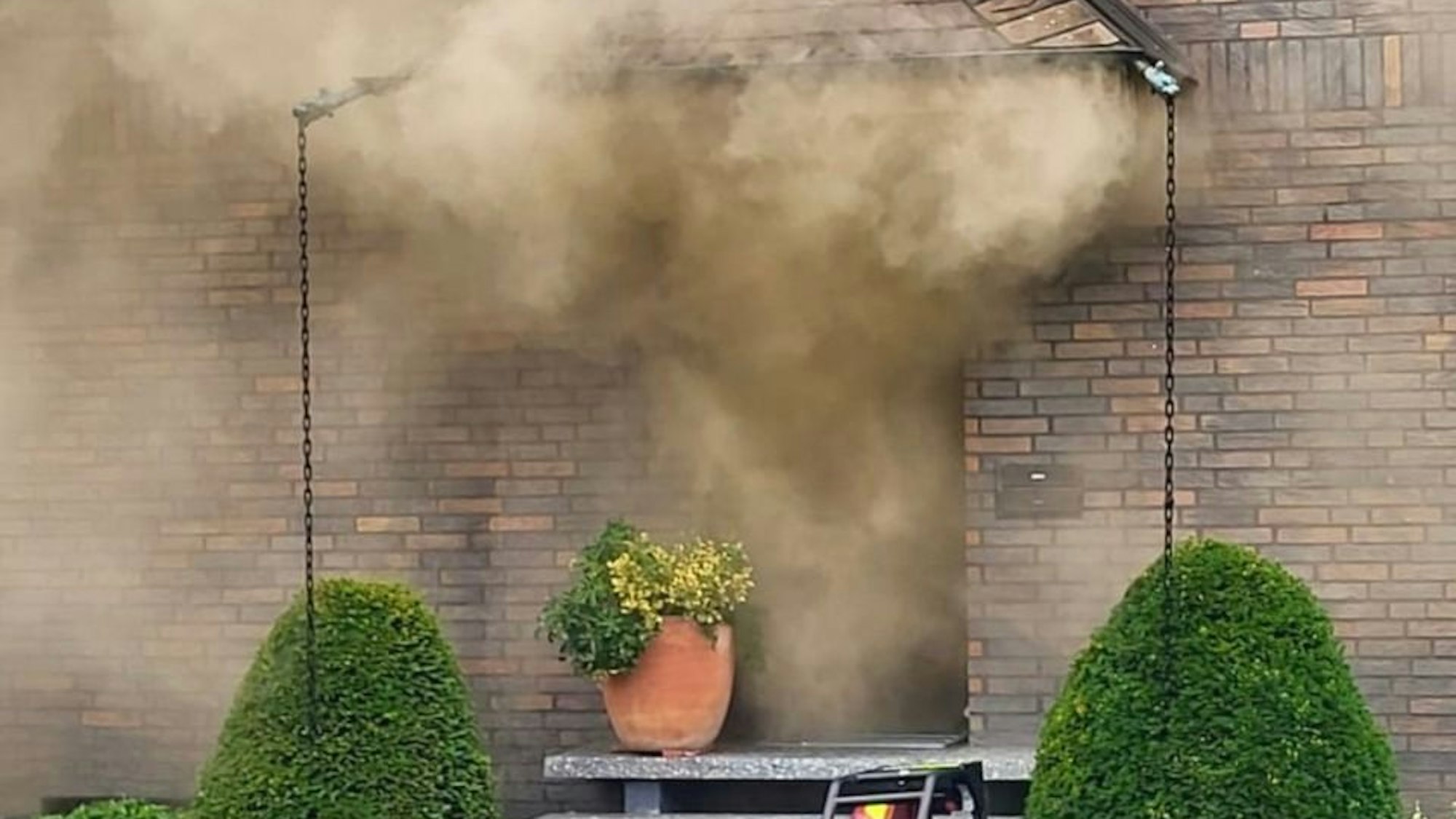 Feuerwehreinsatz in Recklinghausen nach einem Kellerbrand.