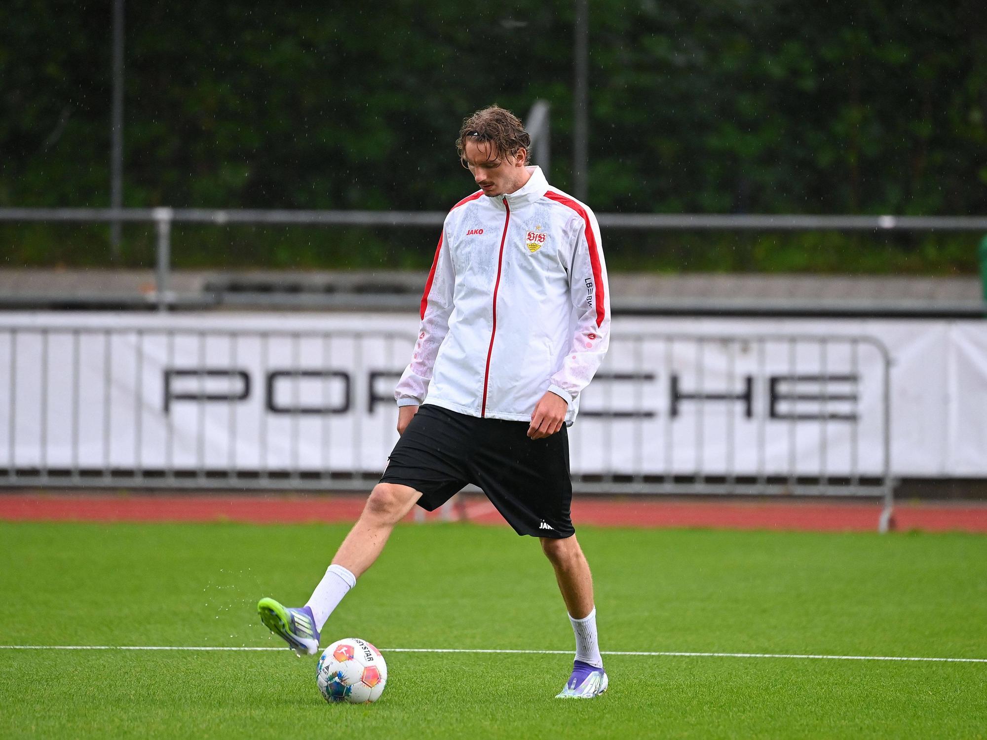 Nick Woltemade auf dem Platz während des Trainingscamps.