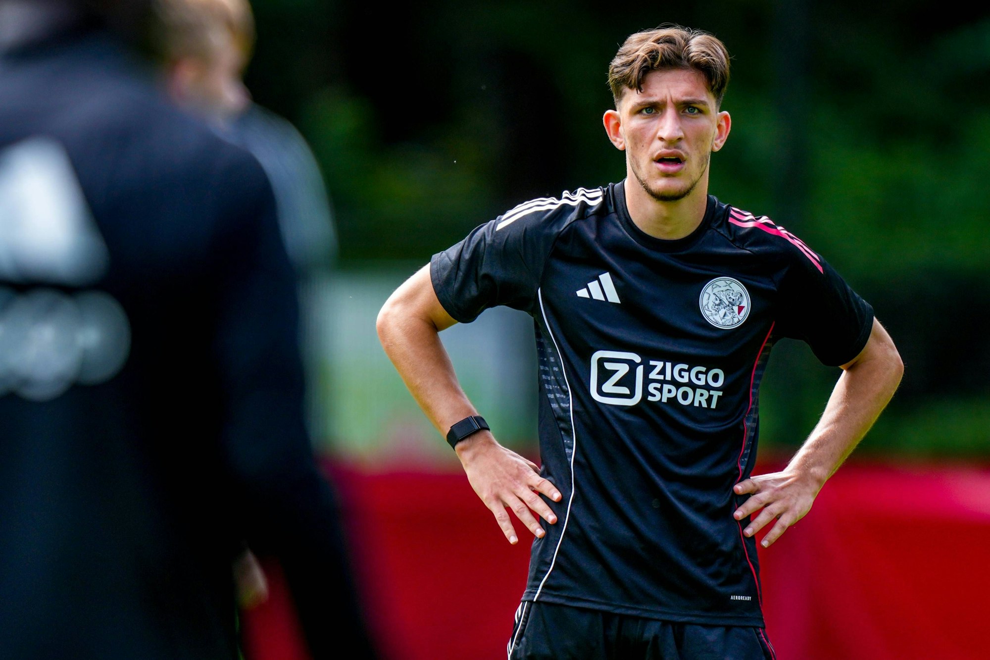 Ahmetcan Kaplan im Trikot von Ajax Amsterdam.