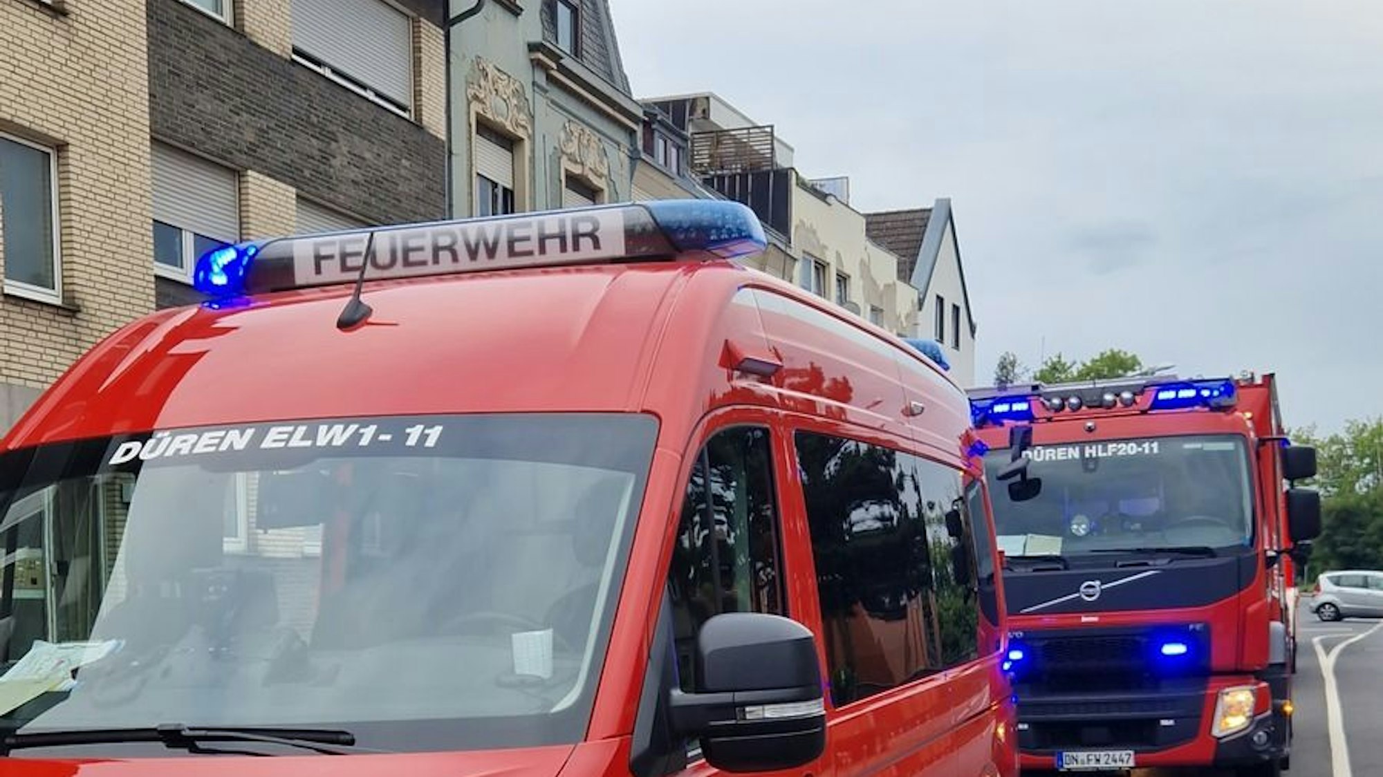 Ein Feuerwehrmann im Einsatz.