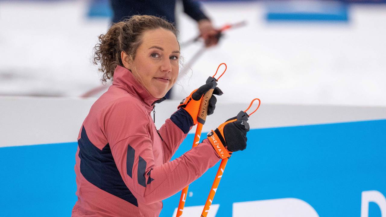 Laura Dahlmeier als ZDF-Expertin in Hochfilzen.