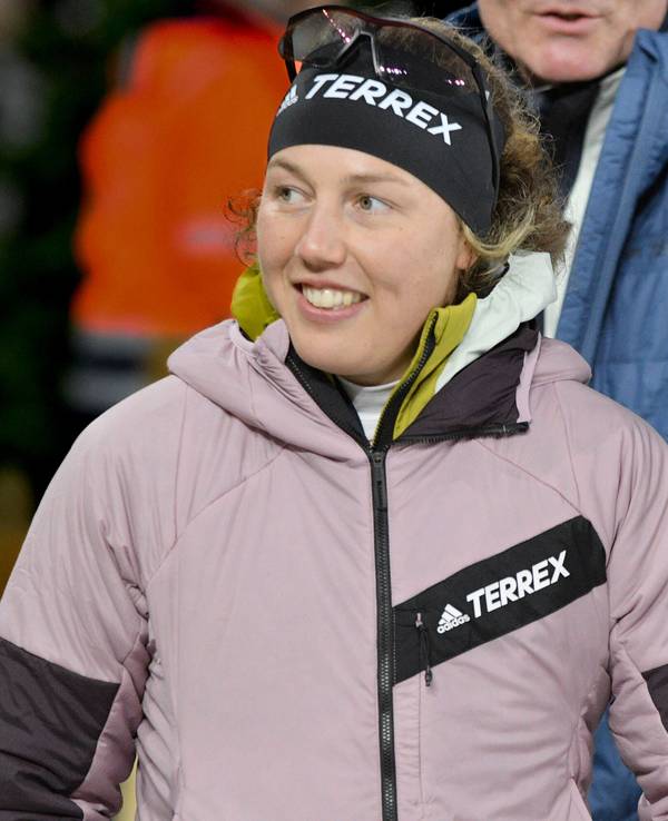 Laura Dahlmeier bei einem Biathlon-Wettbewerb.