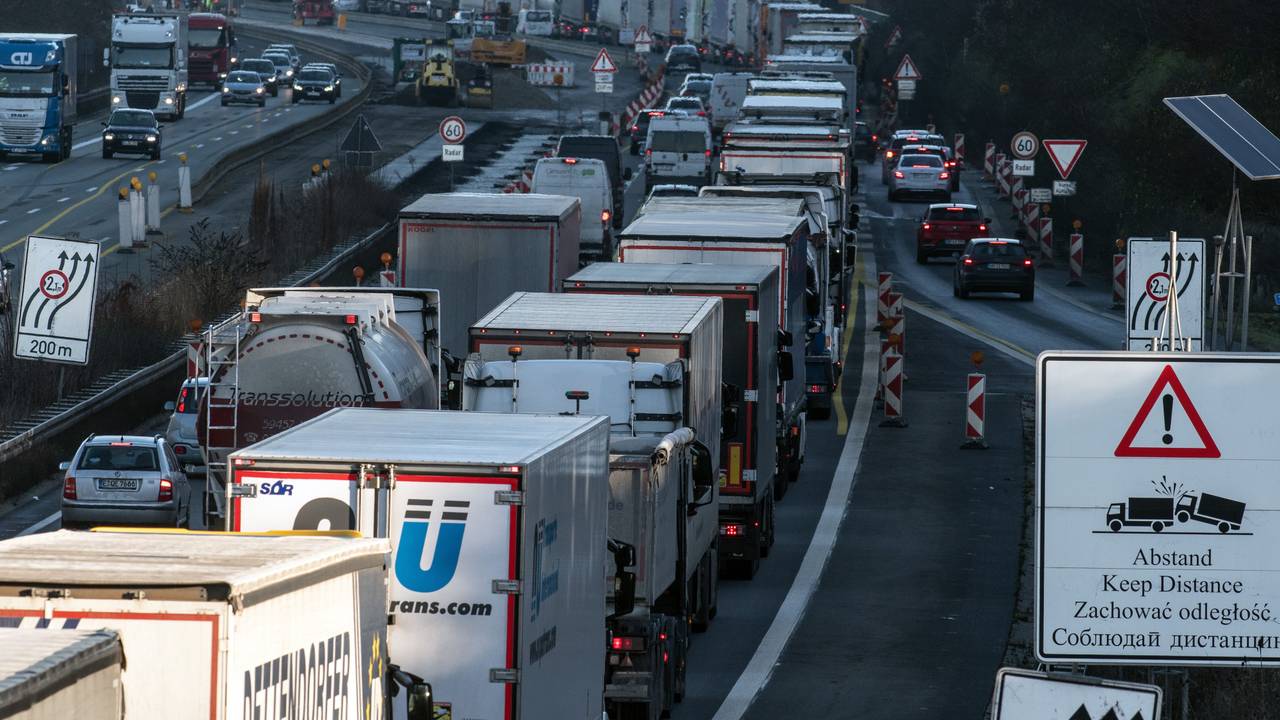 Stau auf der A1
