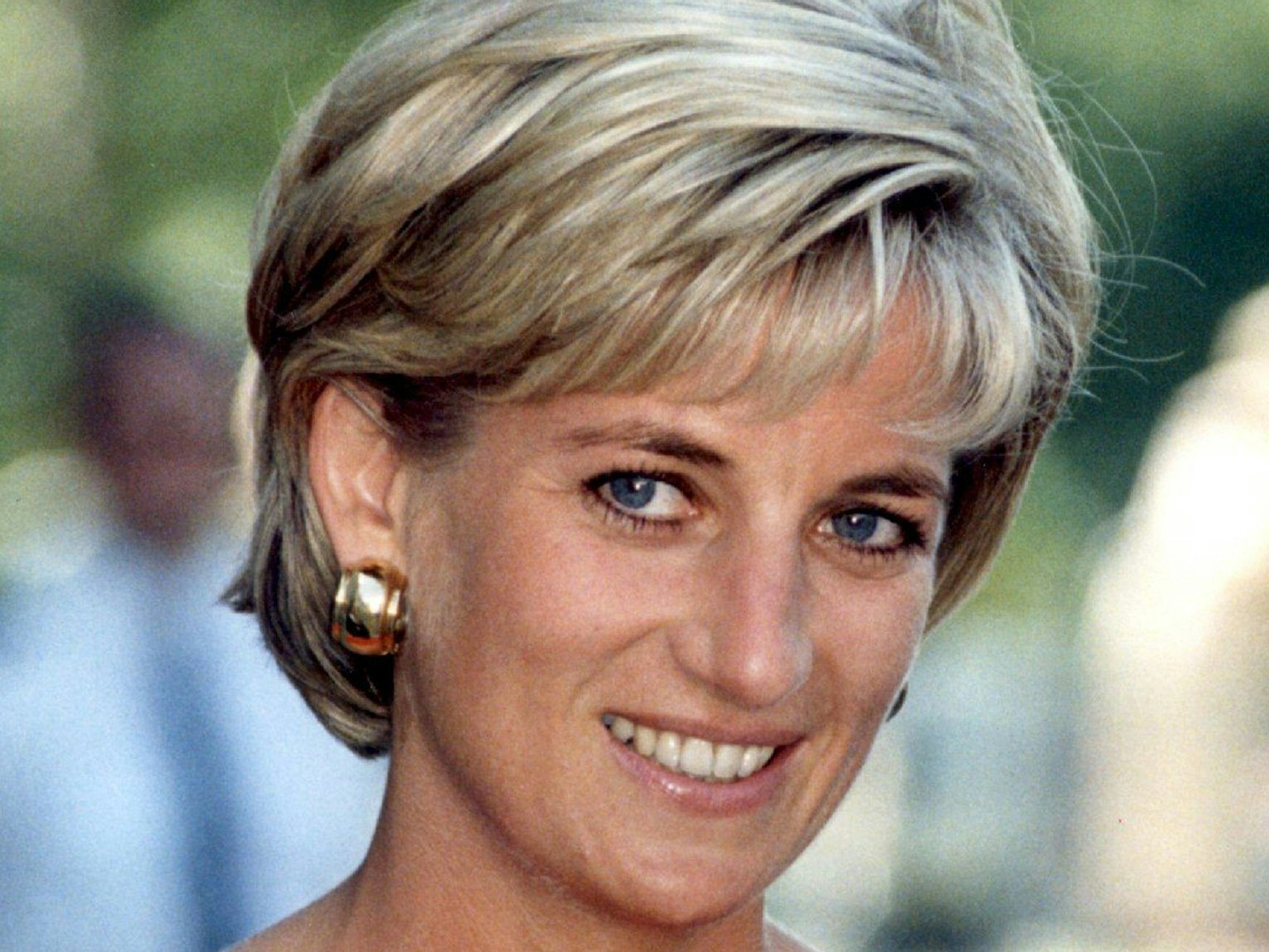 Prinzessin Diana auf einem Foto aus dem Jahr 1997 bei ihrem Besuch des Northwick Park Krankenhauses in London.