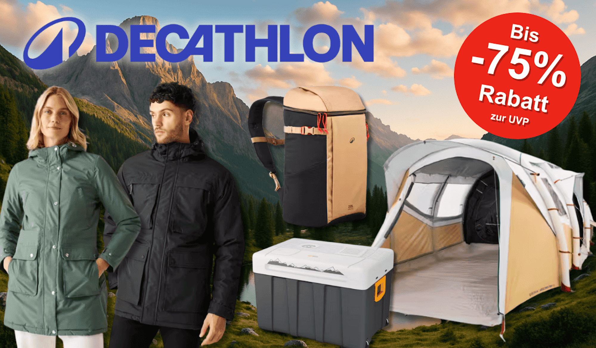 Produkte wie Zelte, Outdoor-Jacken, ein Rucksack und eine Kühlbox vor einer Bergkulisse.