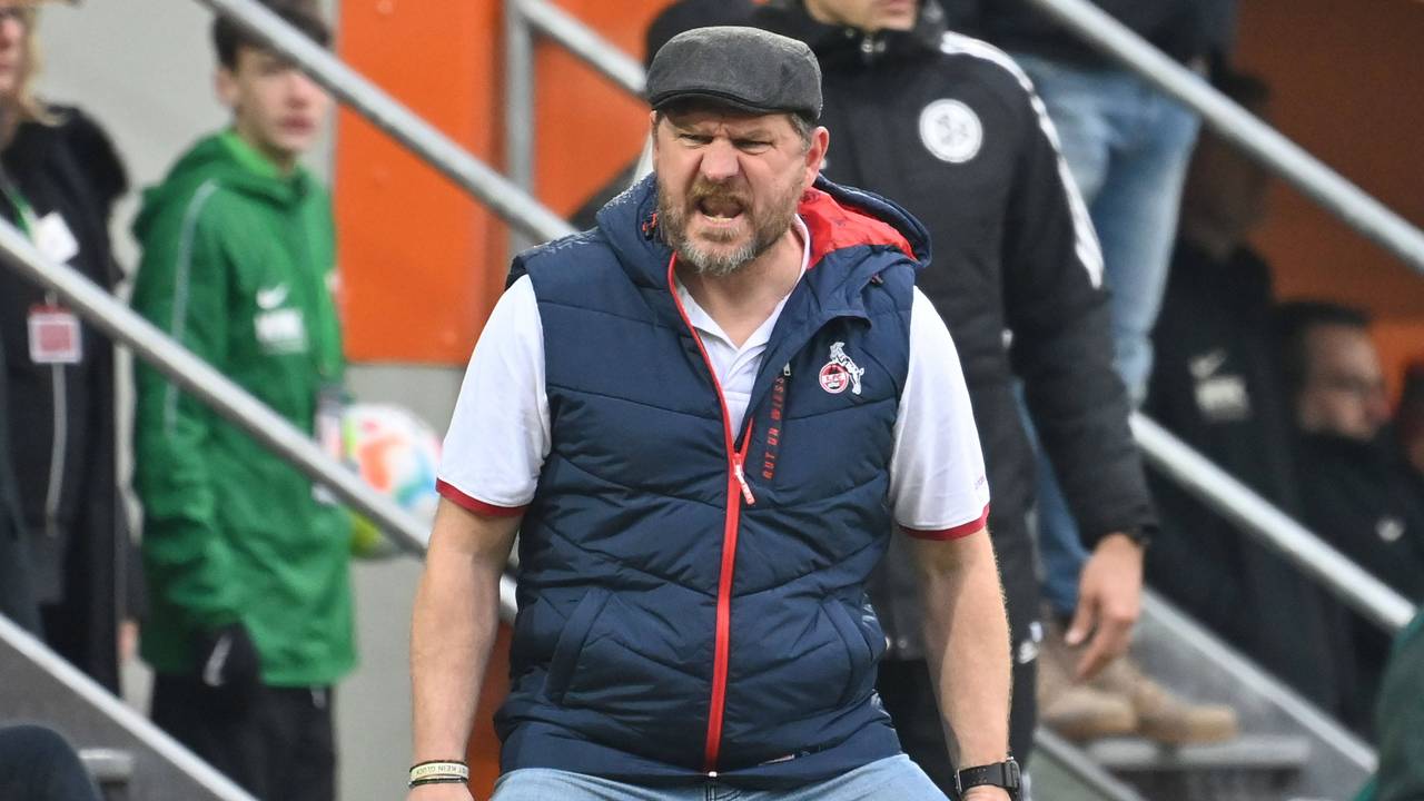 Steffen Baumgart wütet an der Seitenlinie.