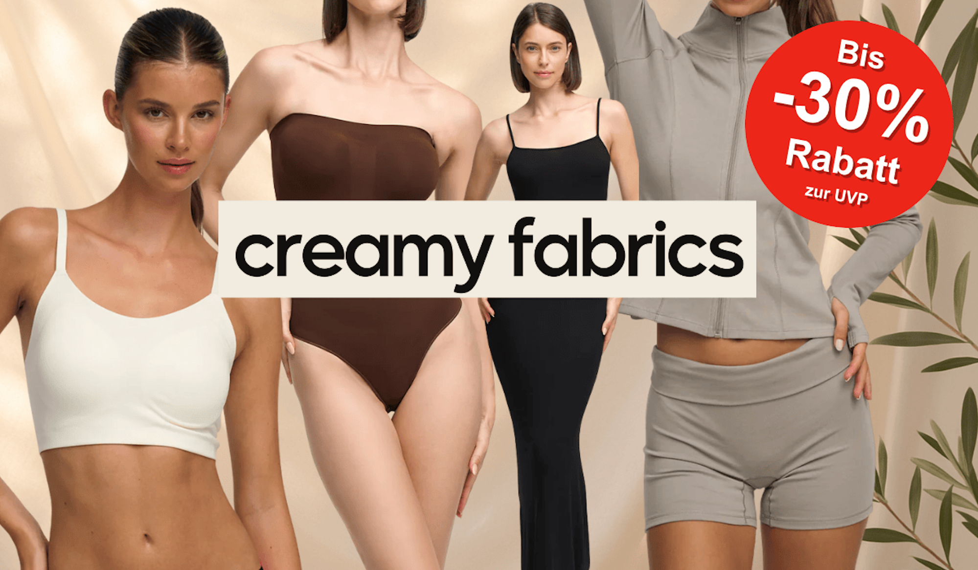 Darstellung verschiedener Shapewear Artikel der Marke Creamy Fabrics vor einem beigen Hintergrund.