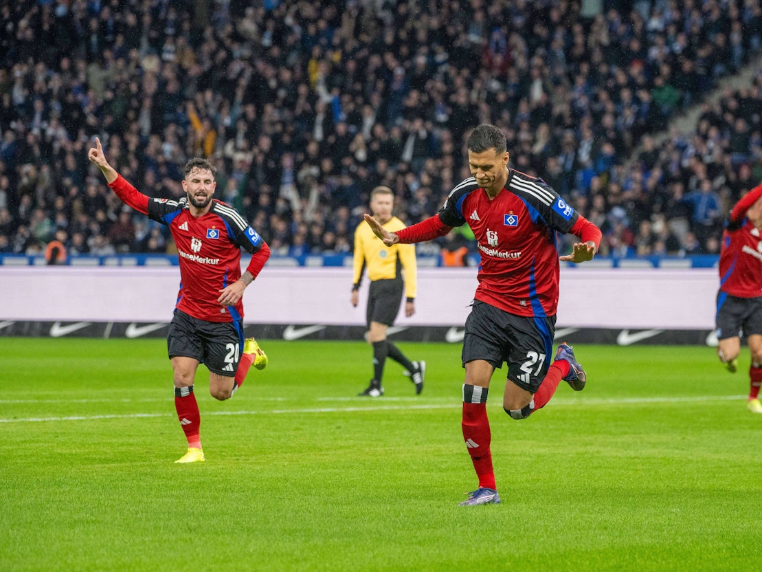 Davie Selke und Marco Richter jubeln.