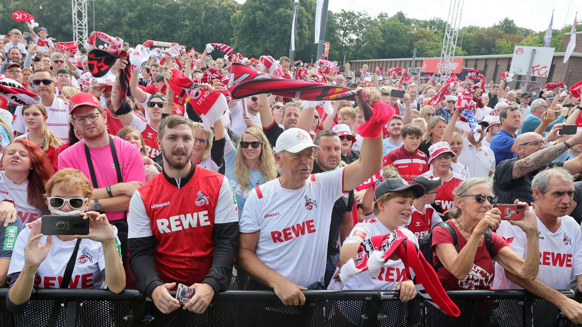 Fans bei der FC-Saisoneröffnung (Archivfoto)
