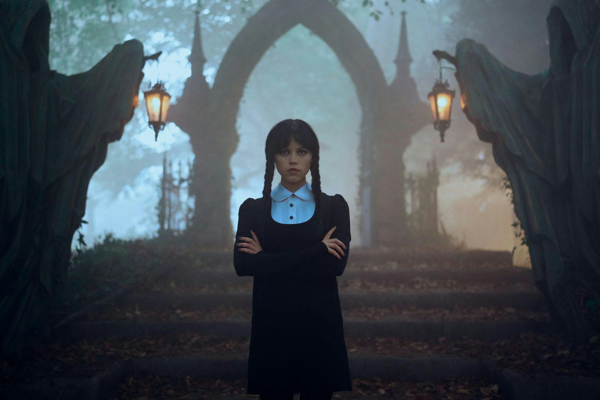 „Mehr Horror und mehr Action“ kündigte Jenna Ortega für die Forsetzung von „Wednesday“ an. (Bild: Netflix / Jonathan Hession)