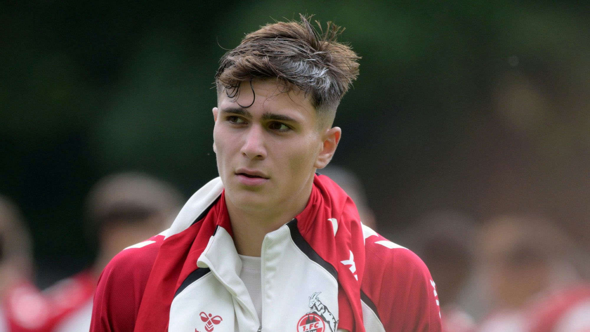 Emin Kujovic beim Training des 1. FC Köln.
