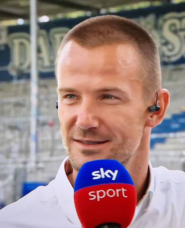 Manuel Riemann zu Gast bei Sky in der Live-Übertragung zur 2. Bundesliga.