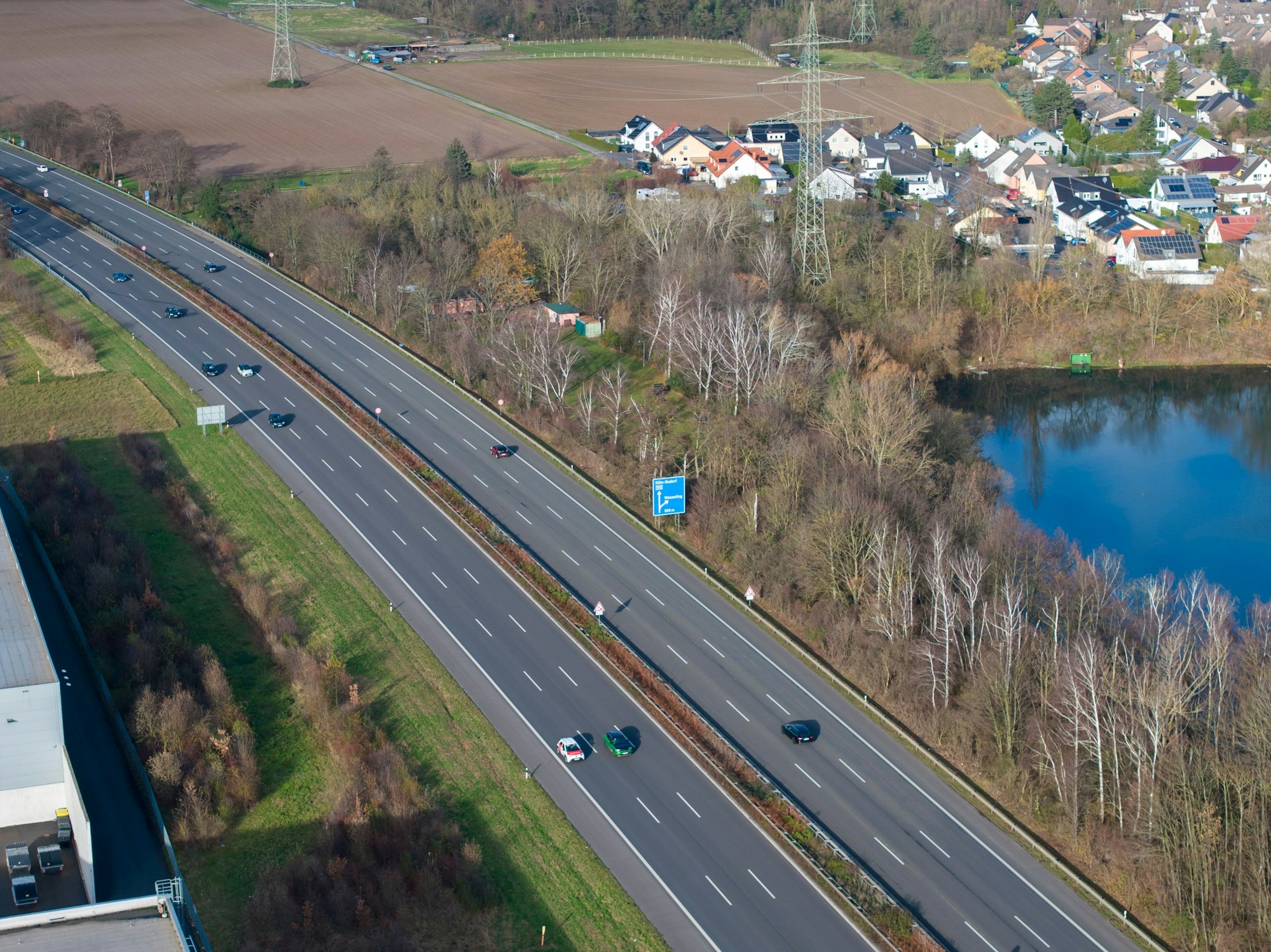 Blick auf die A555 südlich von Wesseling.