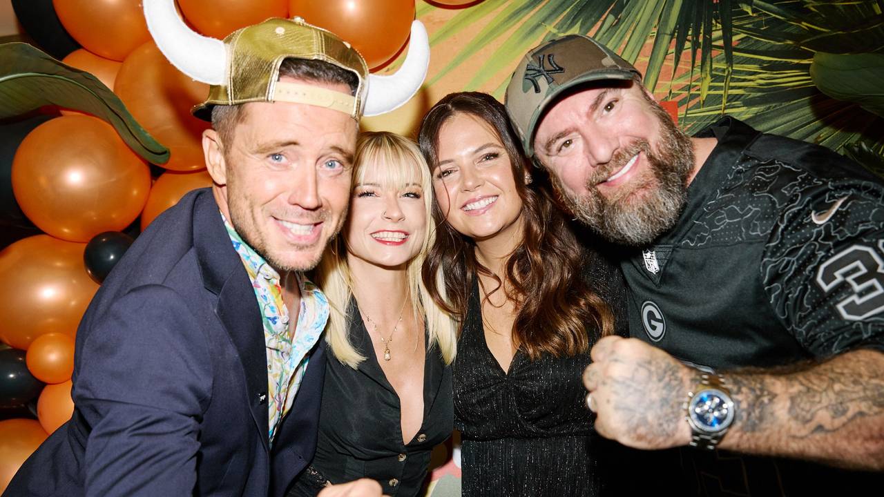 Lorenz Büffel, Mia Julia Brückner, Emily Gierten und Peter Brückner bei der Kino-Premiere in Köln.