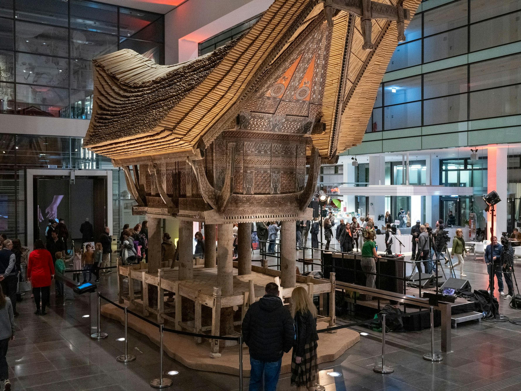 Die Josef-Haubrich-Kunsthalle bei der Museumsnacht 2024 in Köln.