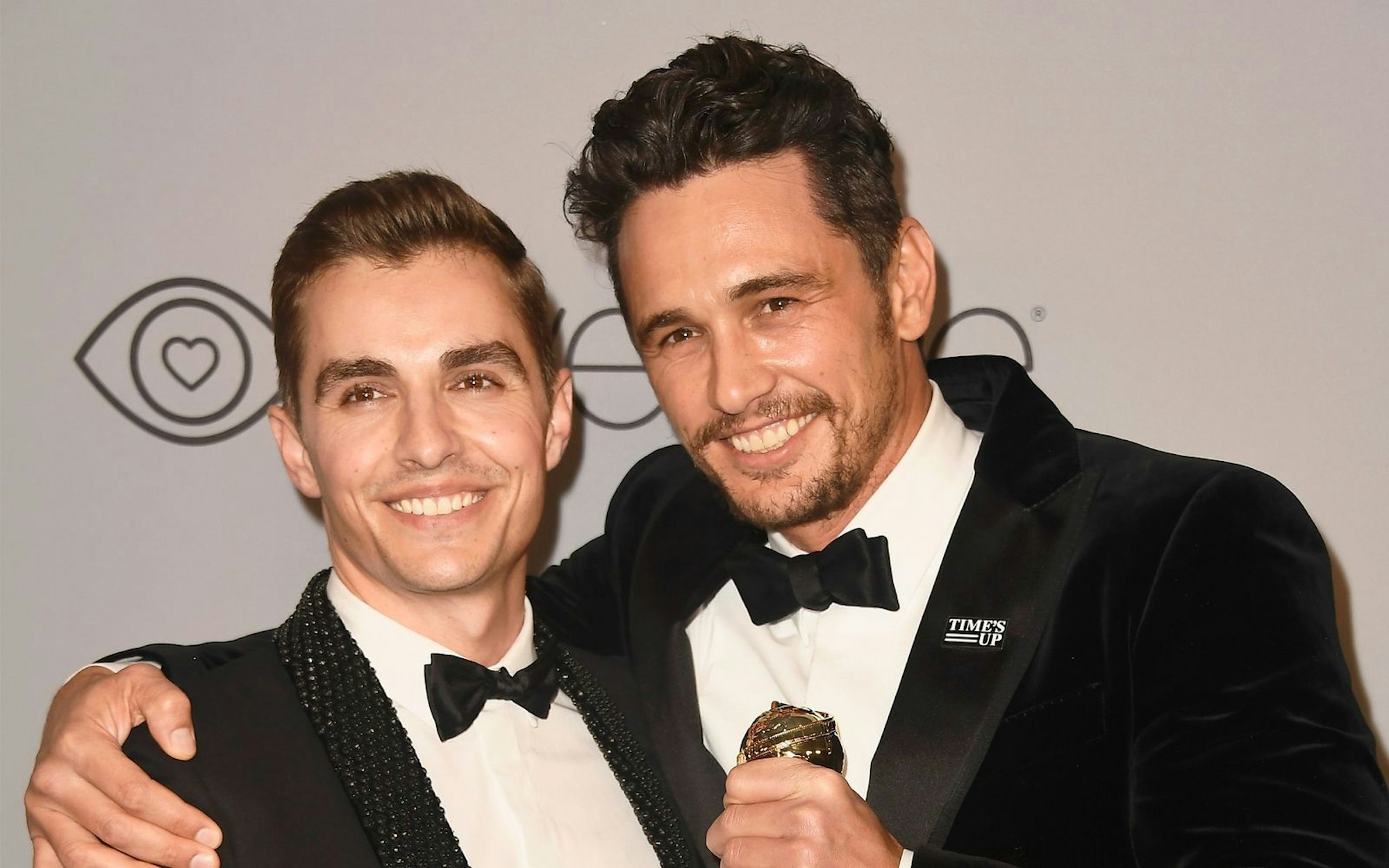 Dave Franco (links) wurde laut eigener Aussage als Kind von seinen Brüdern James (rechts) und Tom Franco „gefoltert“. (Bild: 2018 Getty Images/Frazer Harrison)