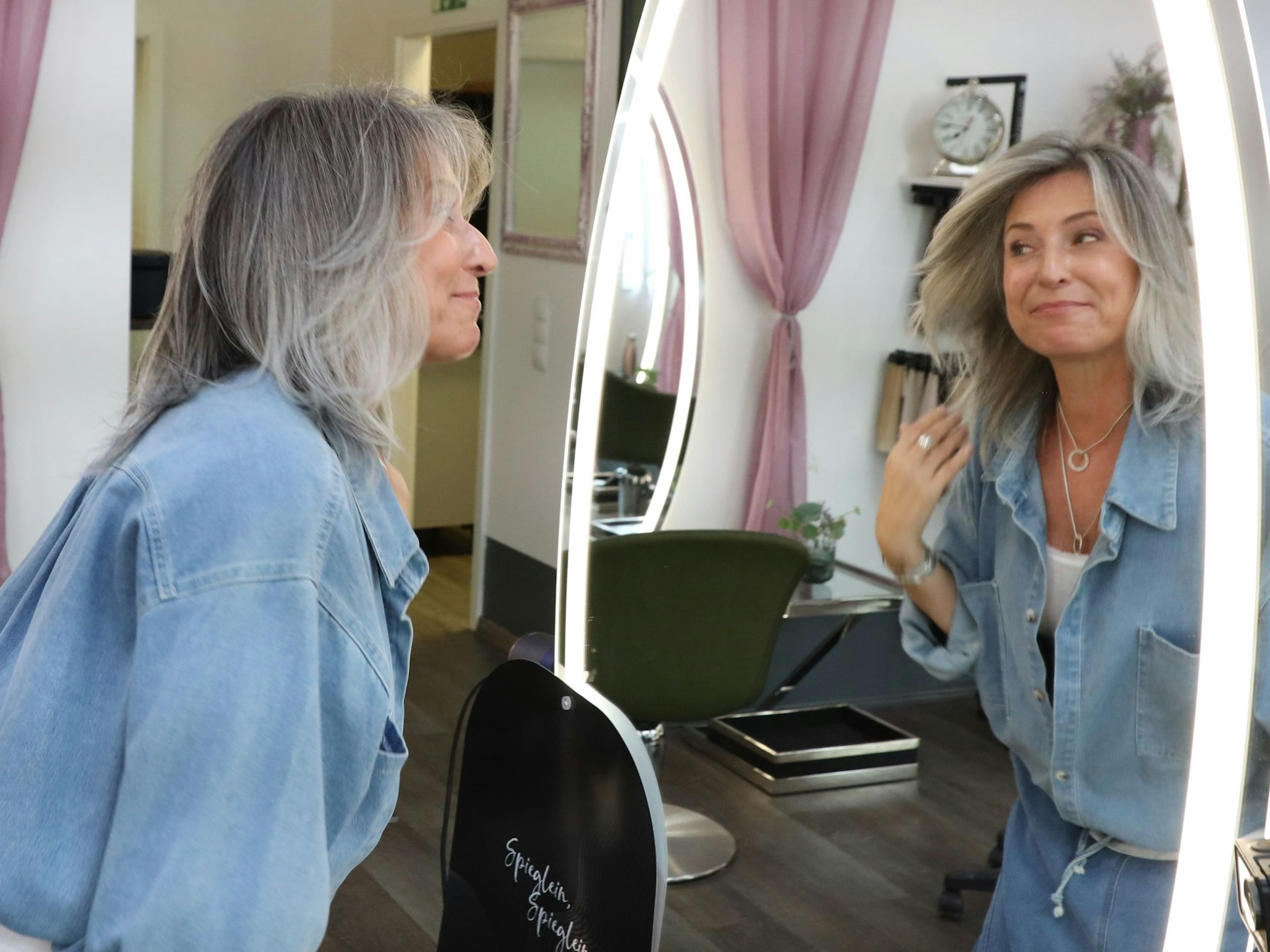 Berrit Arnold mit grauen Haaren