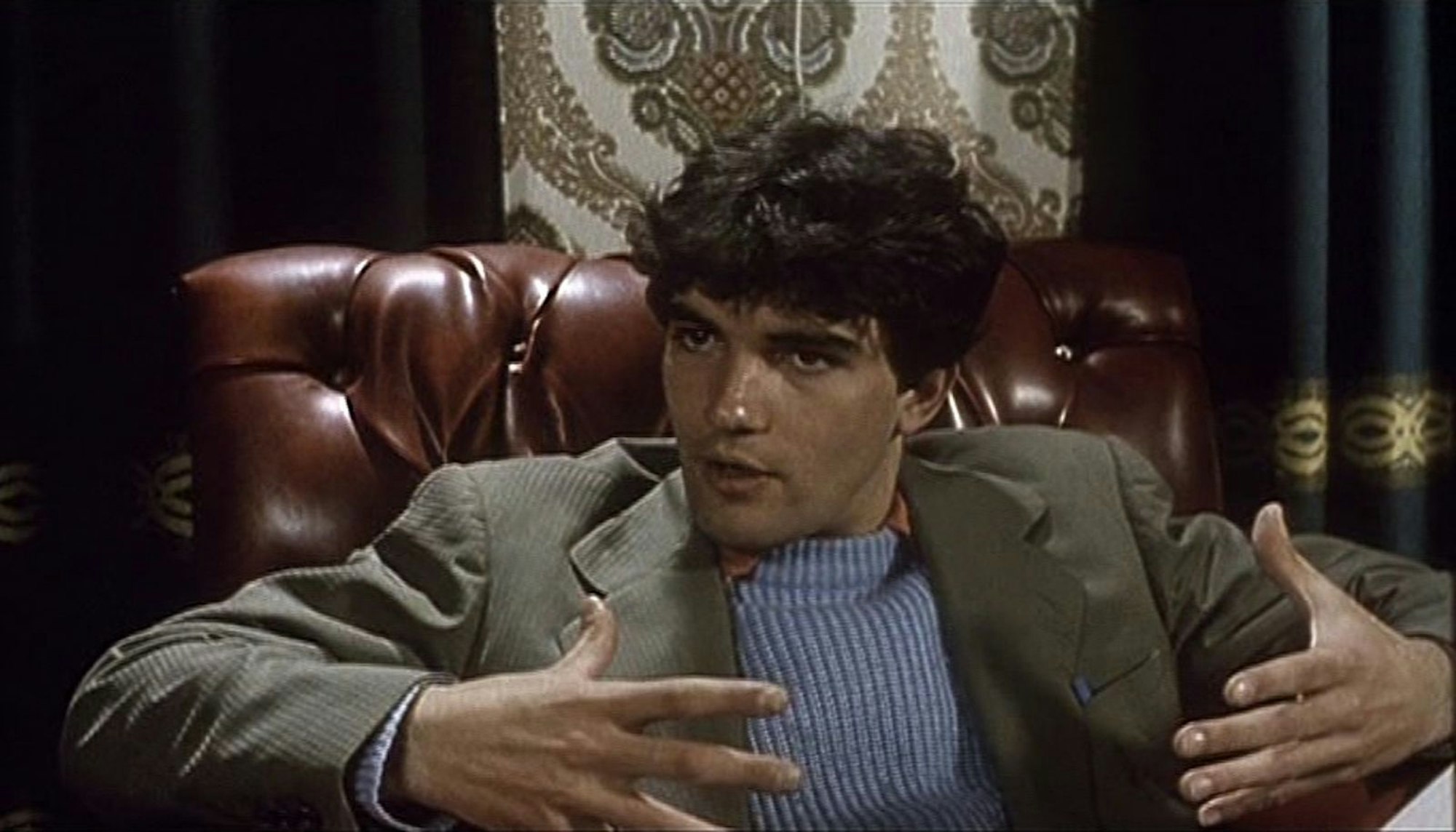 Antonio Banderas in seinem Filmdebüt: Als „Labyrinth der Leidenschaften“ von Pedro Almodóvar 1982 erschien, war der Schauspieler 22 Jahre alt. (Bild: TOBIS Film)