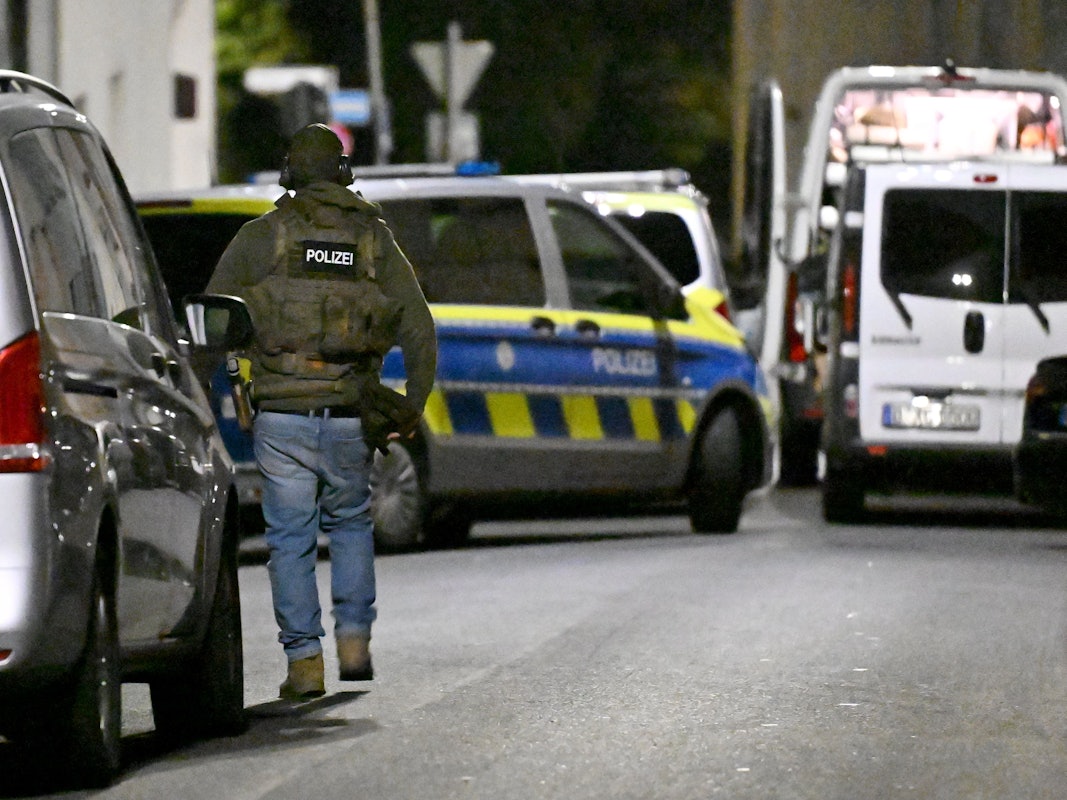 Das Bild zeigt Spezialkräfte der Polizei.
