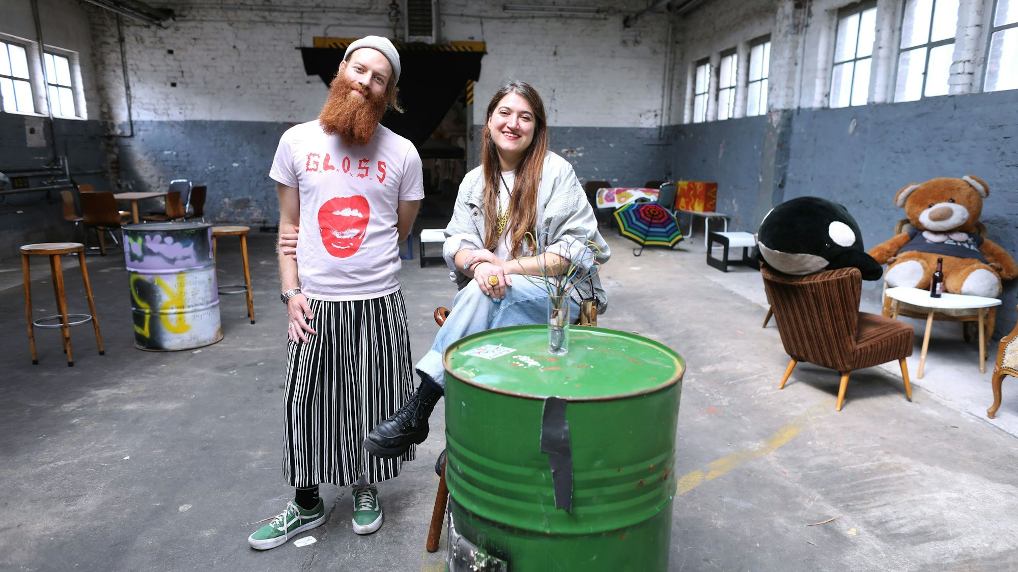Meryem Erkus und hørmie in den Hallen Kalk.